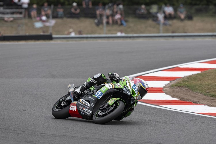 Alcoba at Donington Park